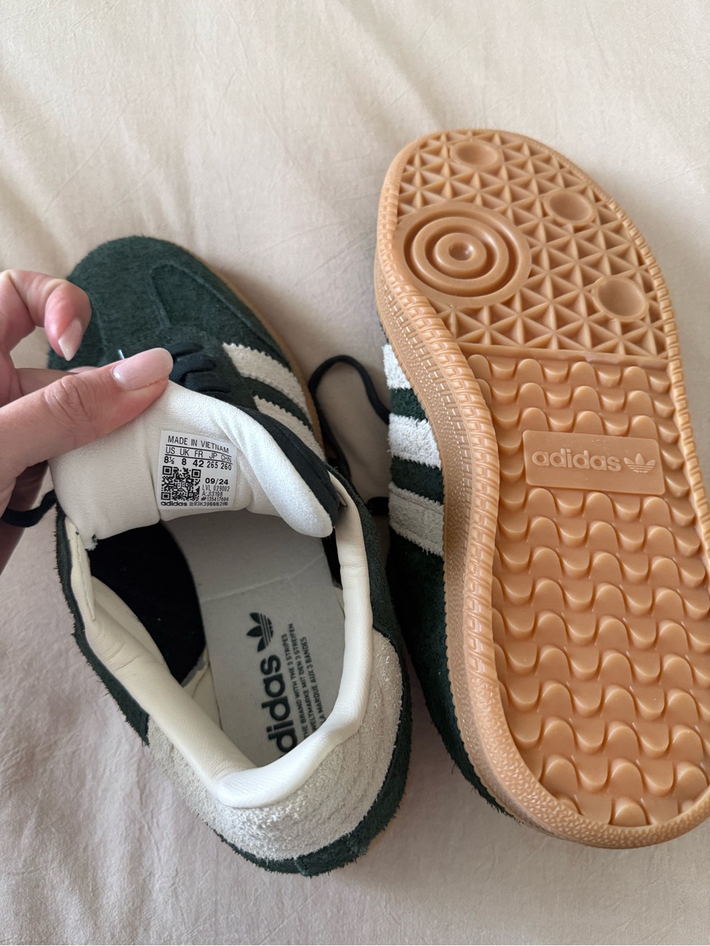 Adidas Samba OG Women’s Green Suede - Picture 2 of 3